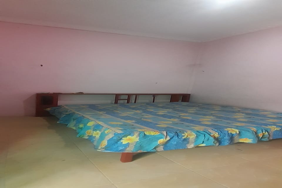 Economy Double Room | WiFi (free), bed sheets
