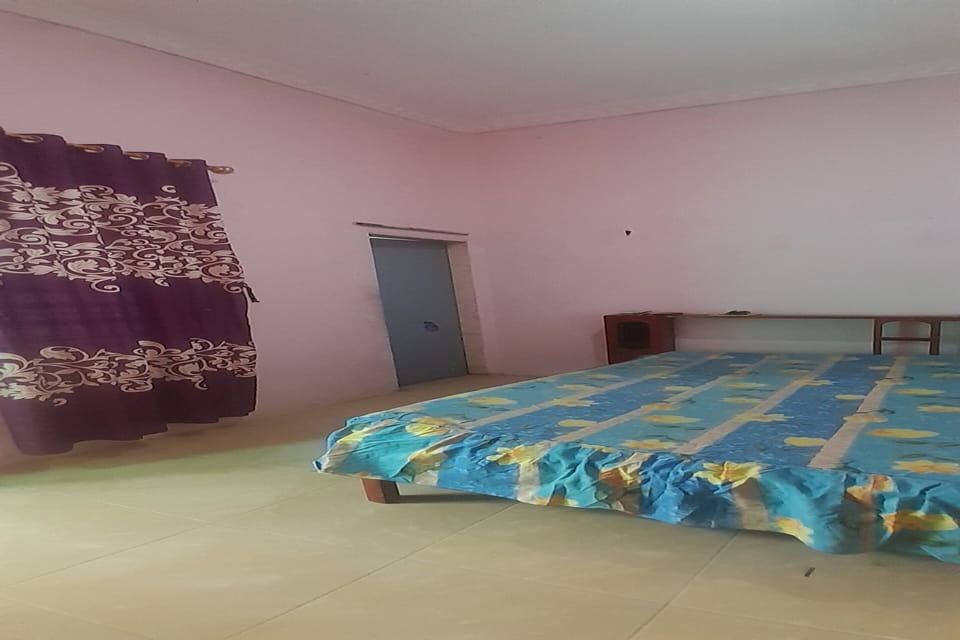 Standard Double Room | WiFi (free), bed sheets