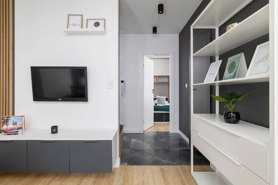 Living room with an access to cable channels.