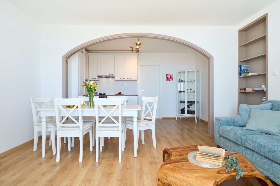 Apartment (3 Bedrooms) | In-room dining