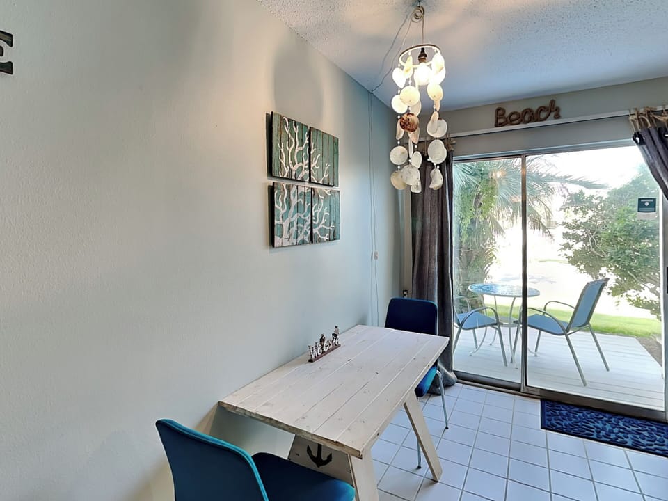Dining Area - Table for Two
