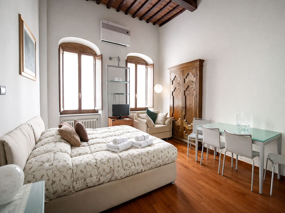 City Room, City View | Frette Italian sheets, premium bedding, memory foam beds