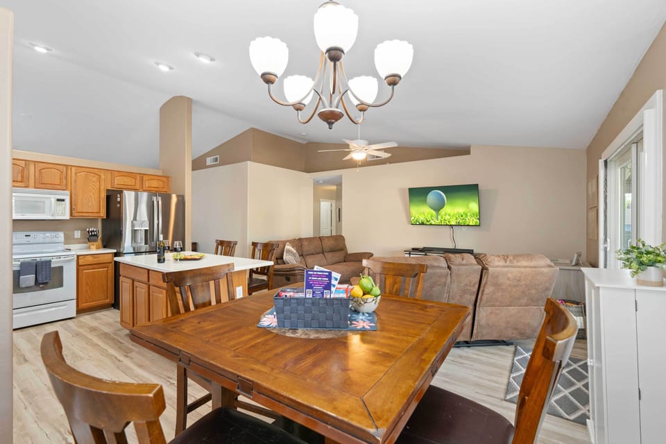 House (4 Bedrooms) | Interior