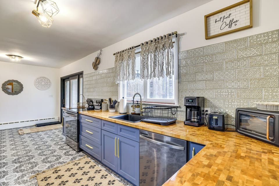 House (4 Bedrooms) | Interior