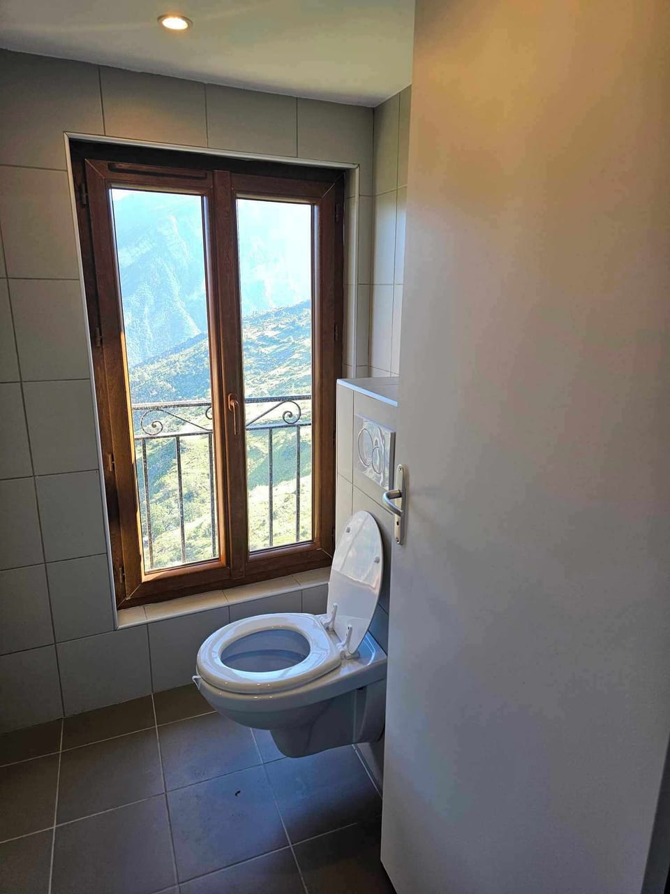 Comfort Shared Dormitory, 1 Bedroom, Valley View | Bathroom
