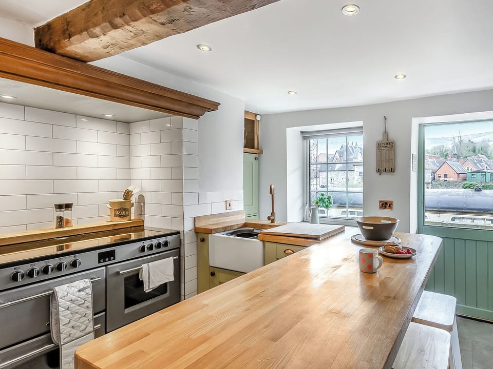 Kitchen | Dee Bank Cottage, Llangollen