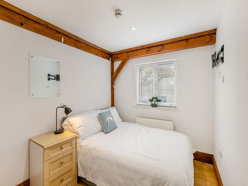 Double bedroom | The Lodge, Gloucester