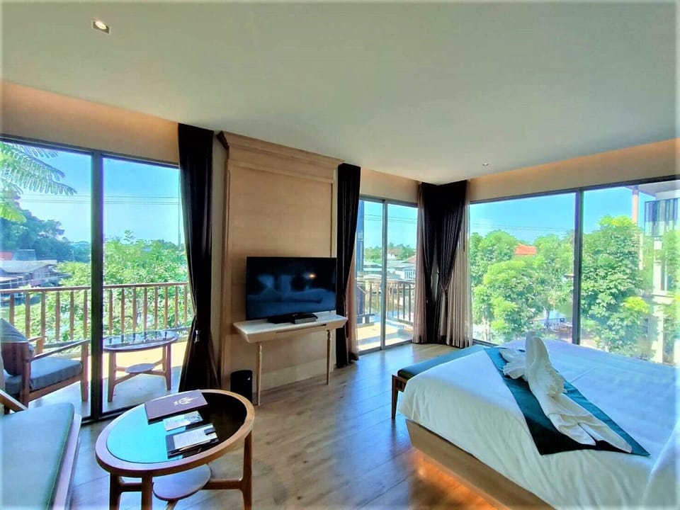 King Villa Pavilion | Free minibar, in-room safe, blackout drapes, iron/ironing board