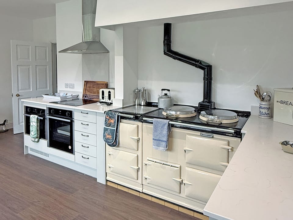 Kitchen | Glanusk Lodge - Glanusk Estate, Crickhowell