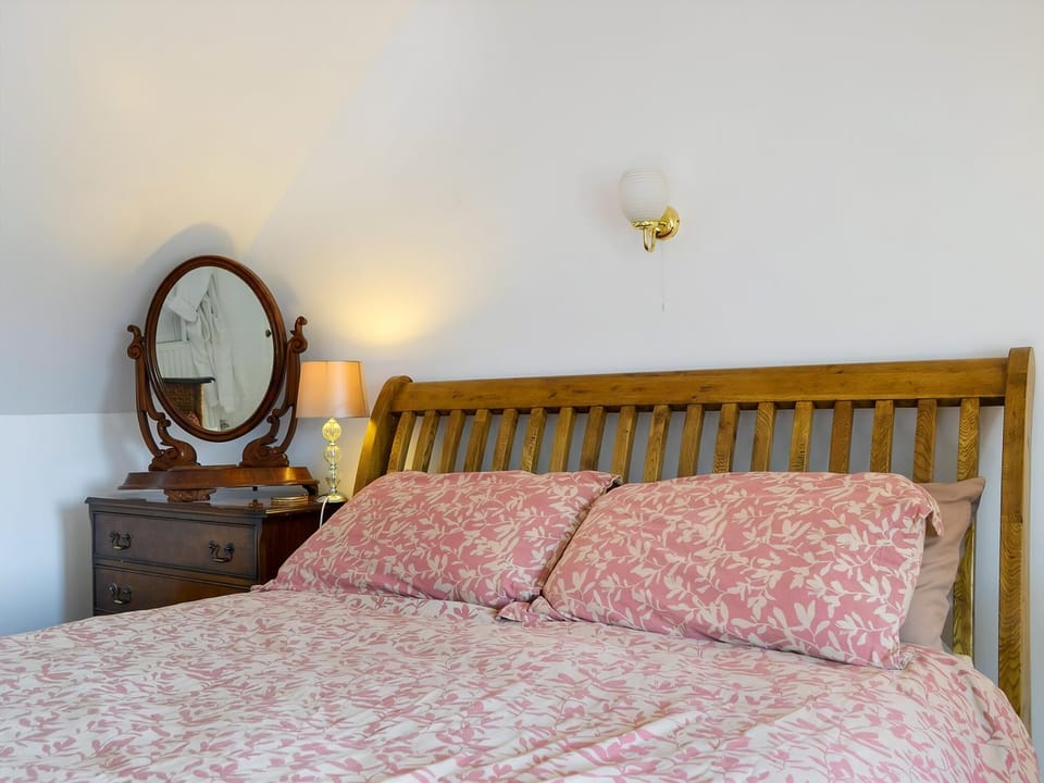 Relaxing double bedroom | Husabost Croft, Husabost