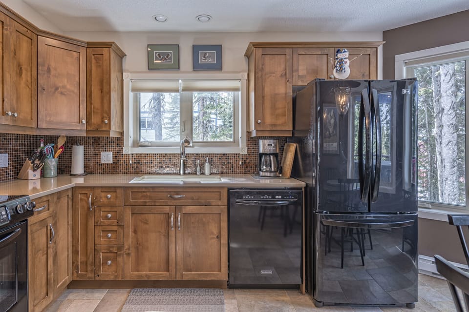 Renovated Kitchen with Heated Floors 