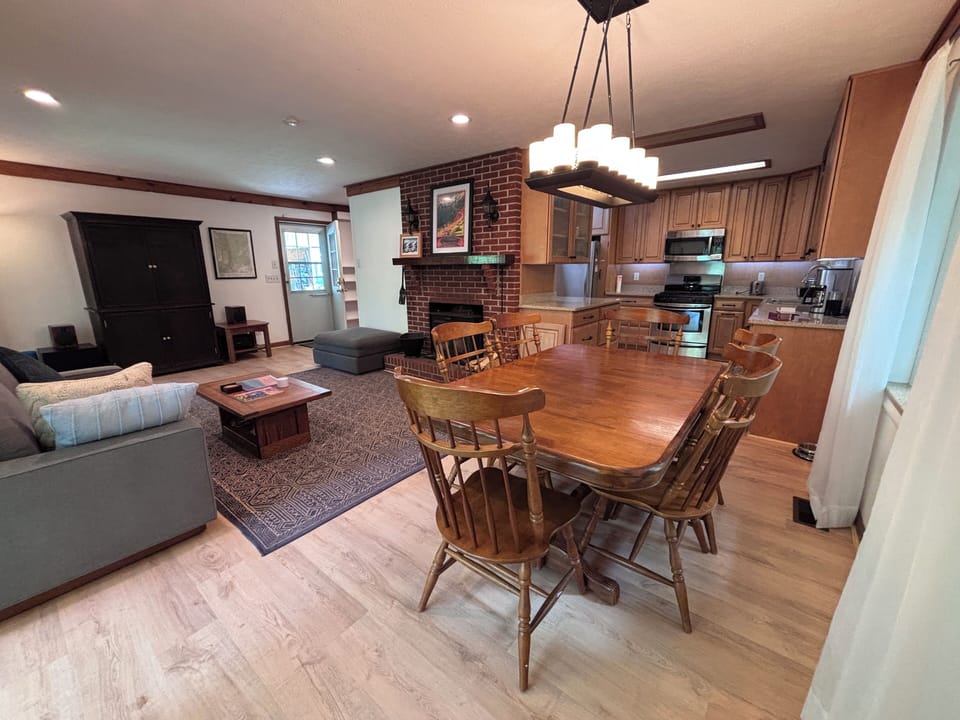 Open layout Livingroom, Dining area, Kitchen