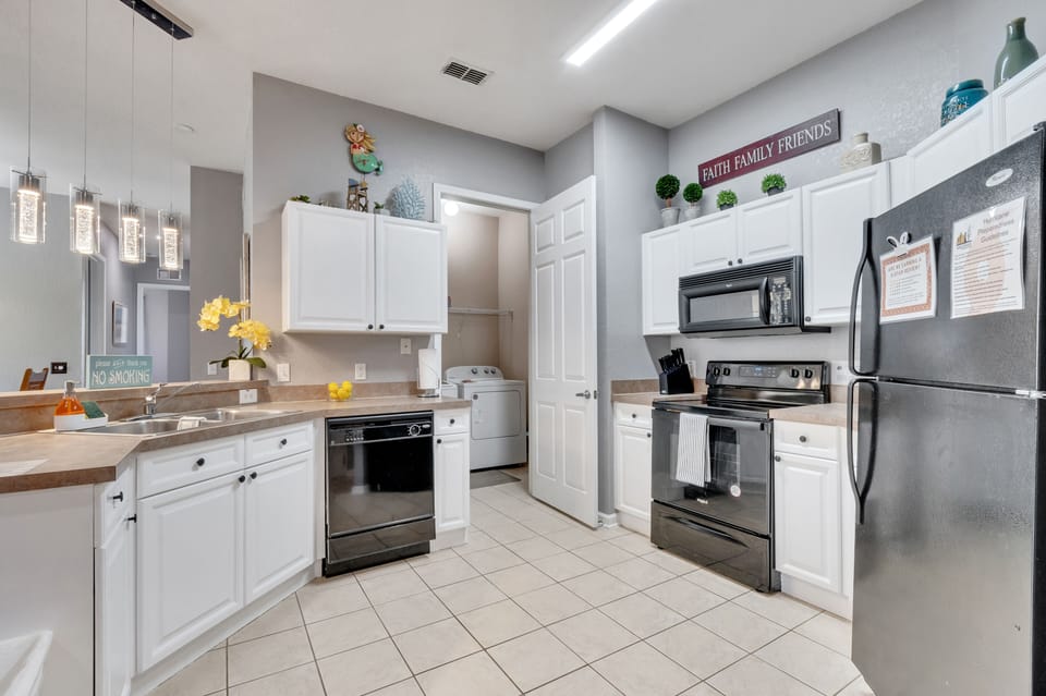 Fully equipped kitchen 