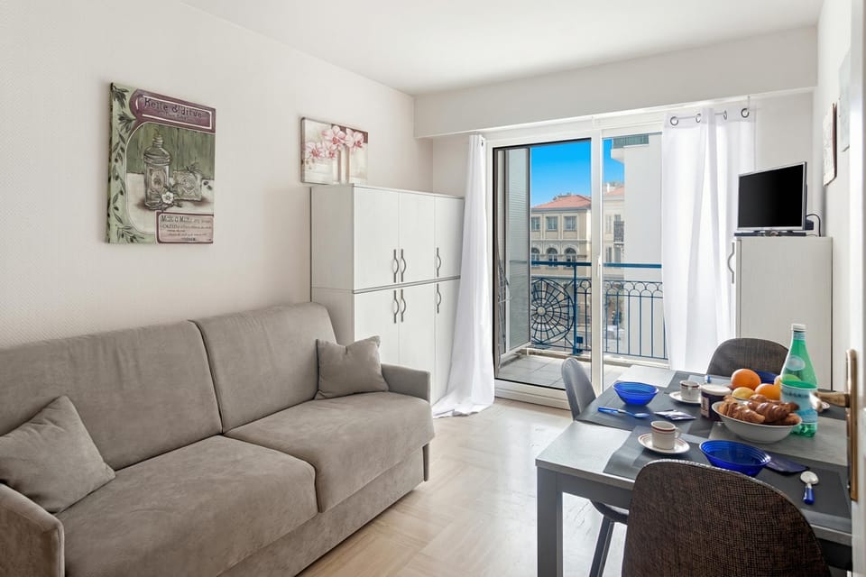 Living and dining room