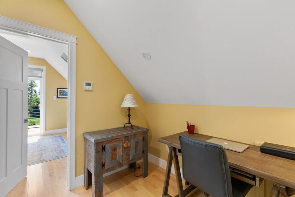Second floor office area (Spruce Ledge Home)