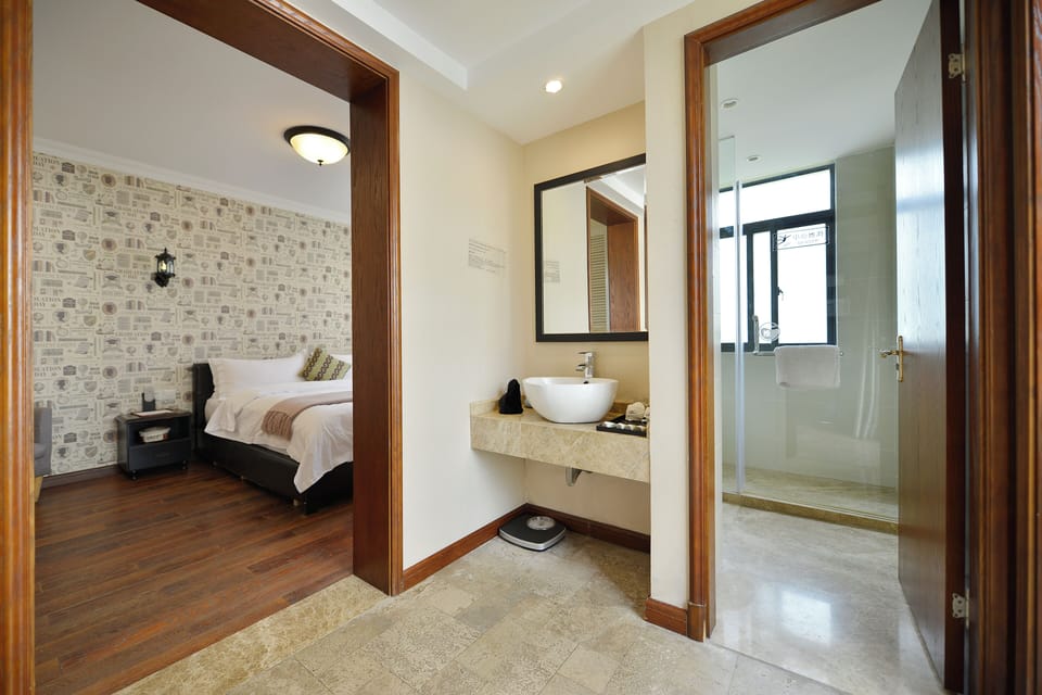 Romantic Double Room, Courtyard View | Down comforters, free minibar, blackout drapes, soundproofing