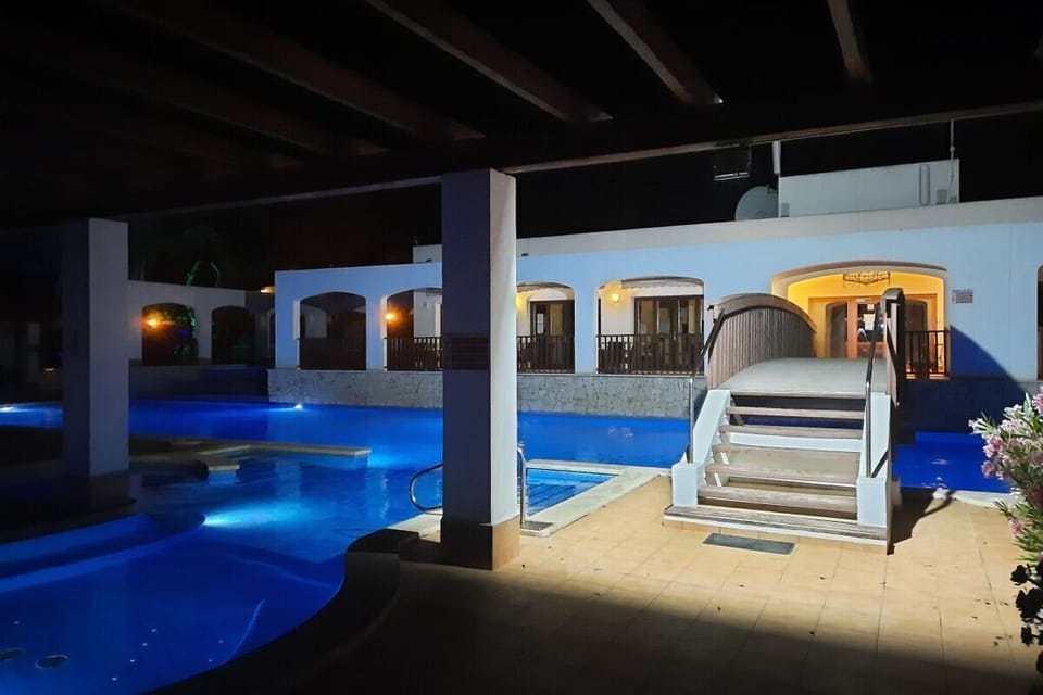 Holiday Home Swimming Pool