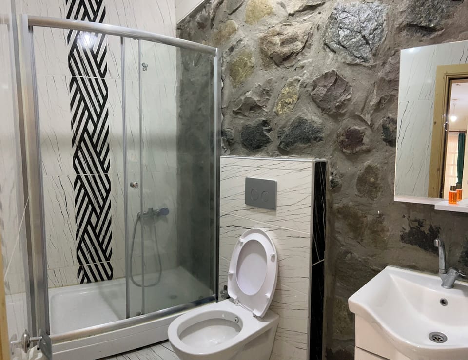 Free toiletries, hair dryer, slippers