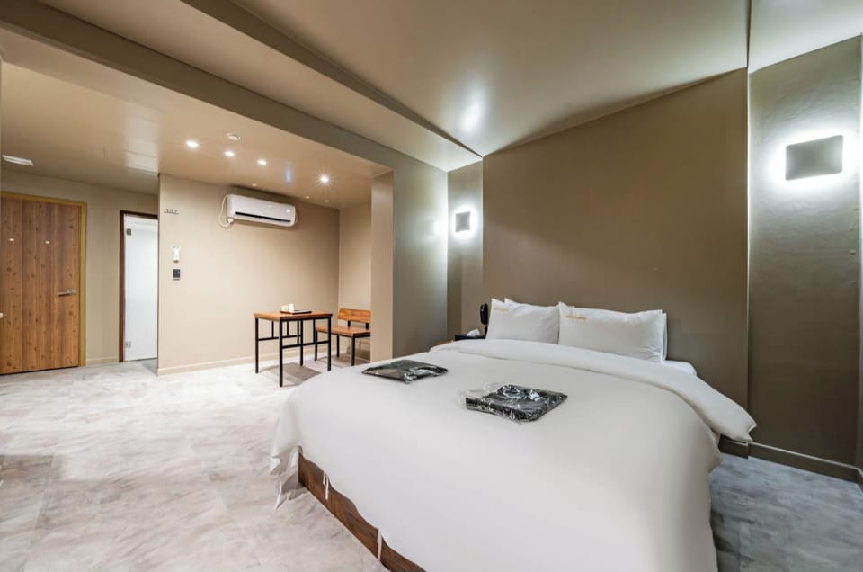 Standard Double Room | Premium bedding, down comforters, memory foam beds, desk