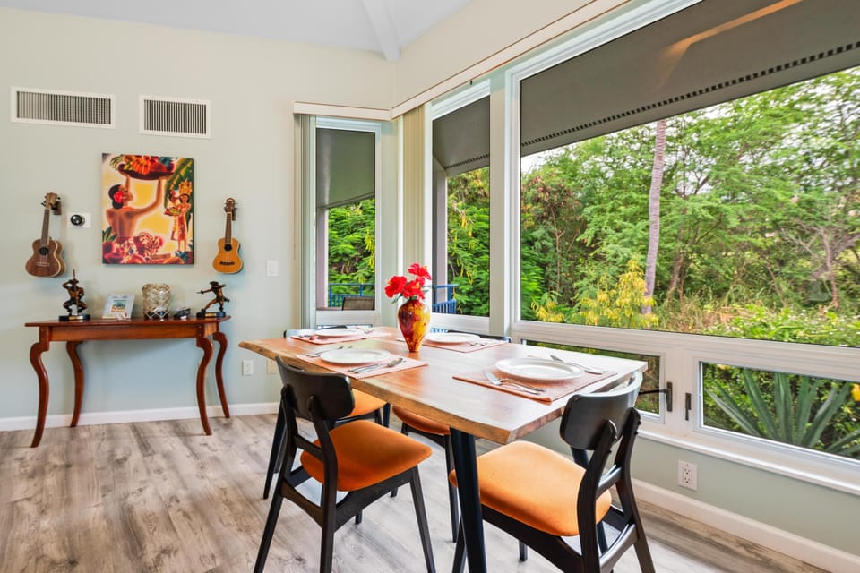 Fresh and modern dining set with seating for the whole group — great for meals, games, and planning adventures.