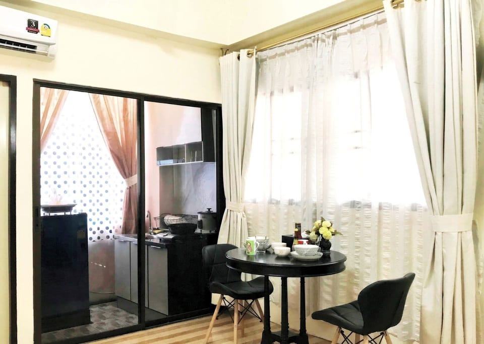 Kitchen and dinning area.
