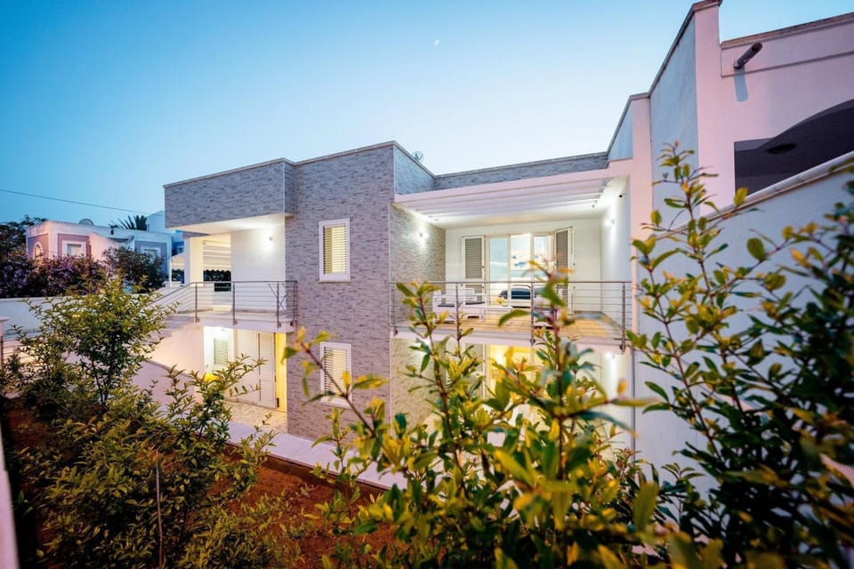House, Smoking | 2 bedrooms