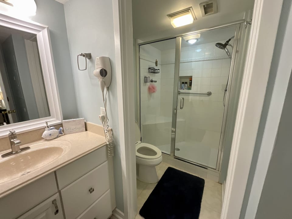21c Richmond Park 3 Bedroom Villa Villa in South Carolina