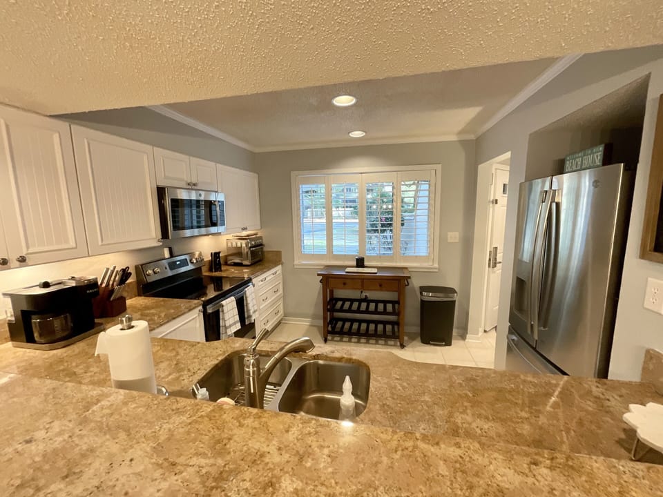 Villa, 3 Bedrooms | Private kitchen | Coffee/tea maker, fridge, oven, toaster