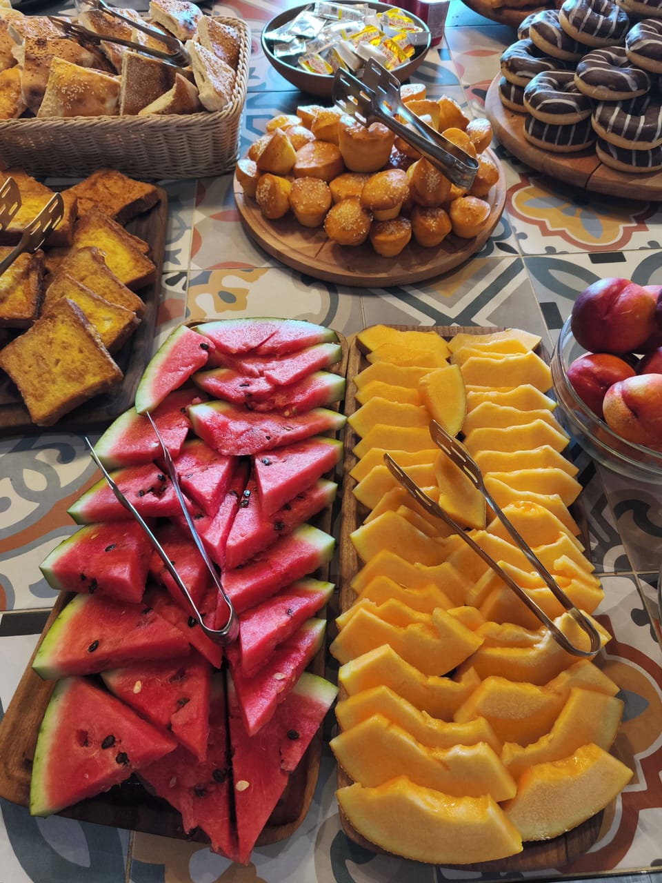 Daily continental breakfast for a fee