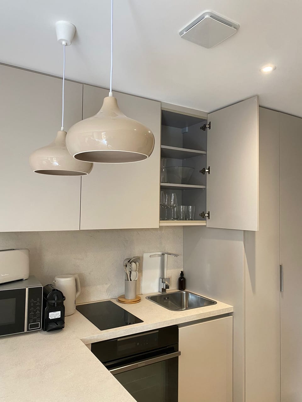 Kitchen (2)