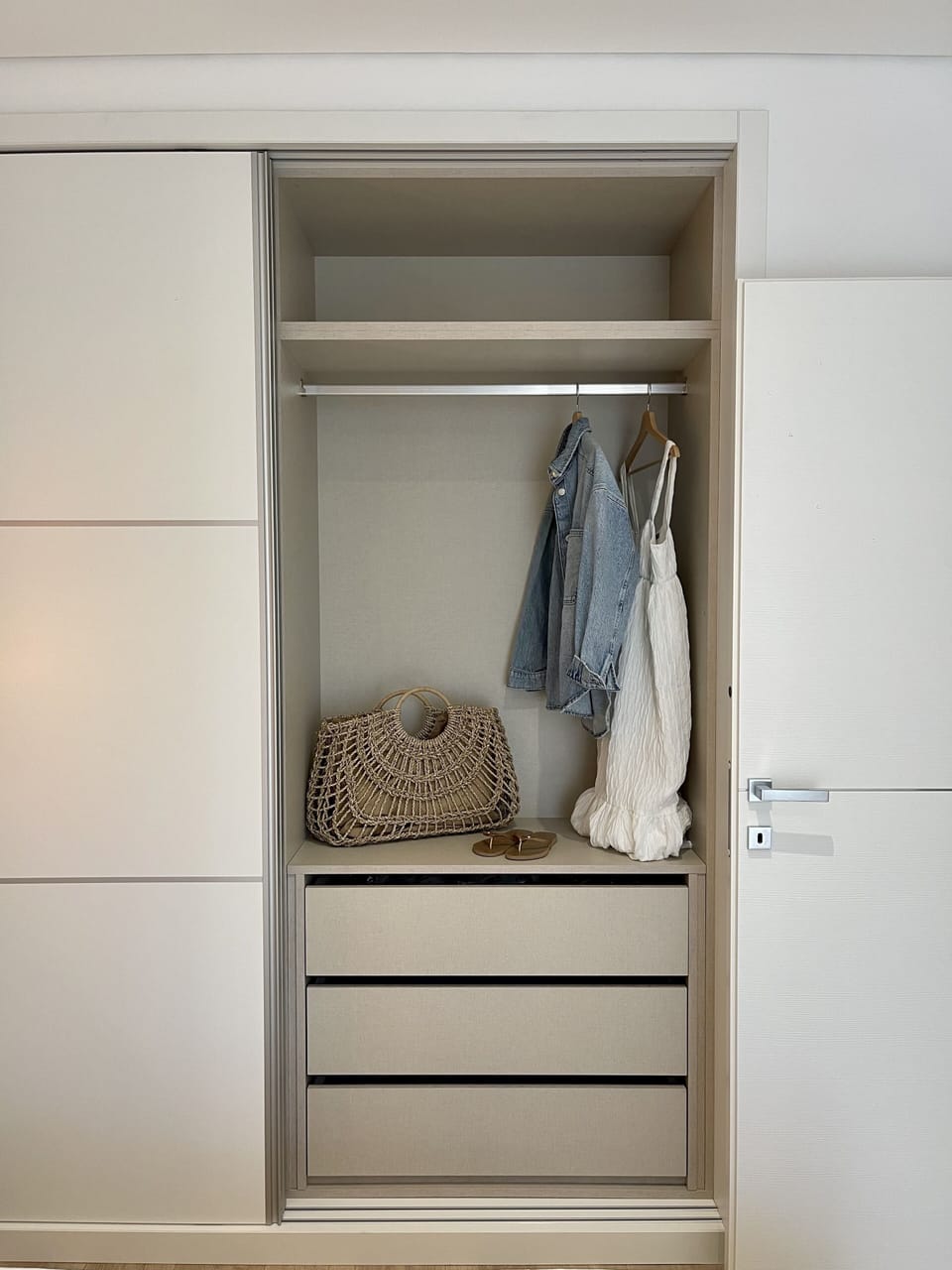 Bedroom 1 (2)