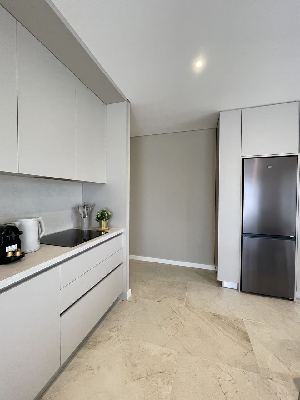 Kitchen (2)
