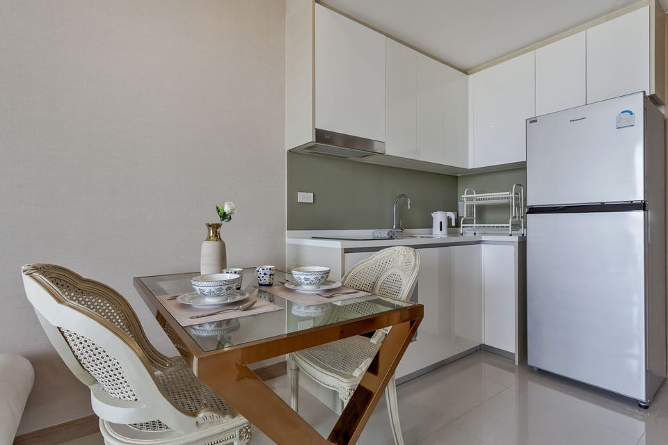 Deluxe Apartment | Living area