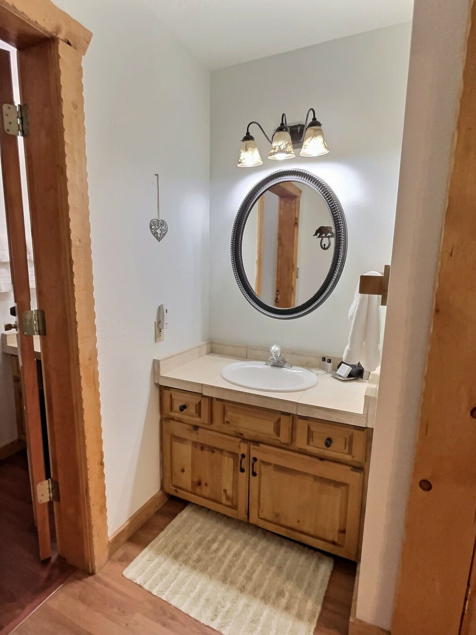Bath vanity