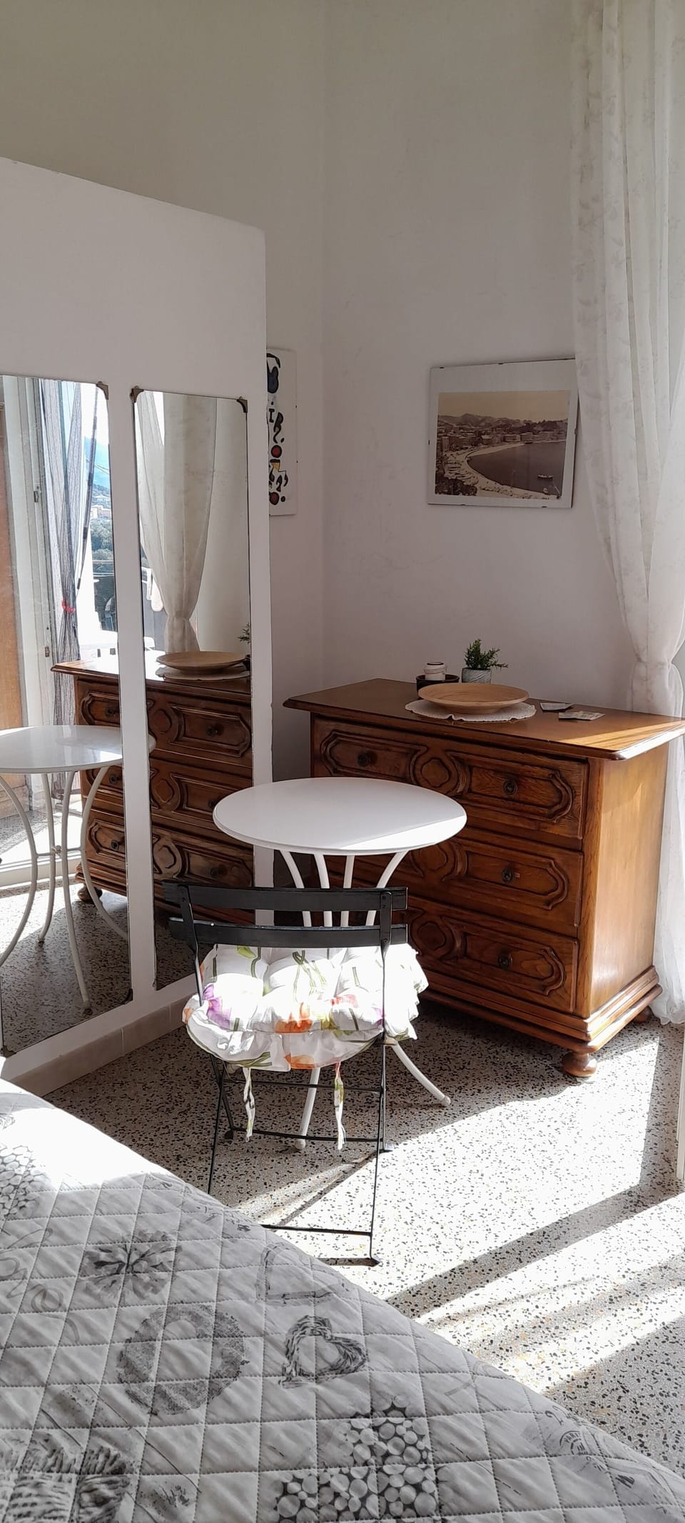 Room | 1 bedroom, premium bedding, down comforters, desk