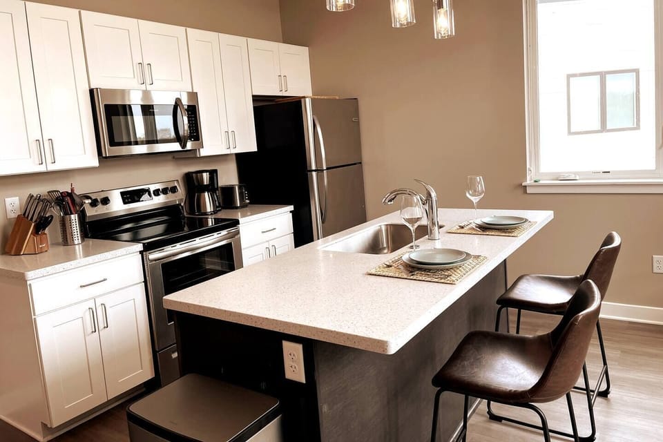 Well Equipped and Complete Kitchen.