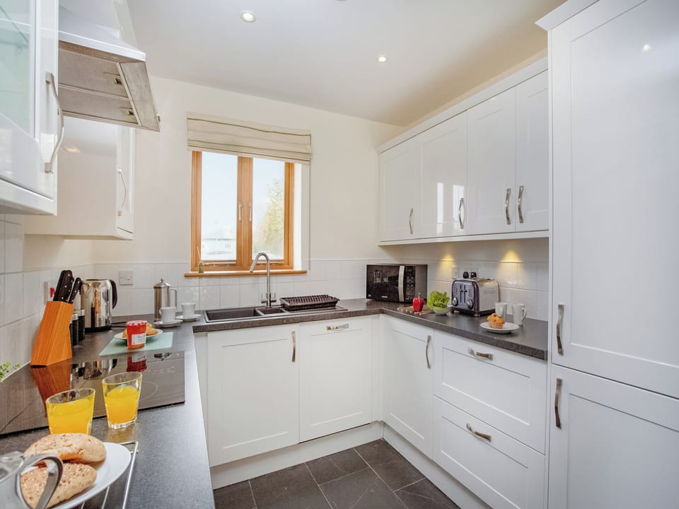 Kitchen | Golf Club Lodges- Kingfisher - Golf Club Lodges, Blackawton, near Totnes