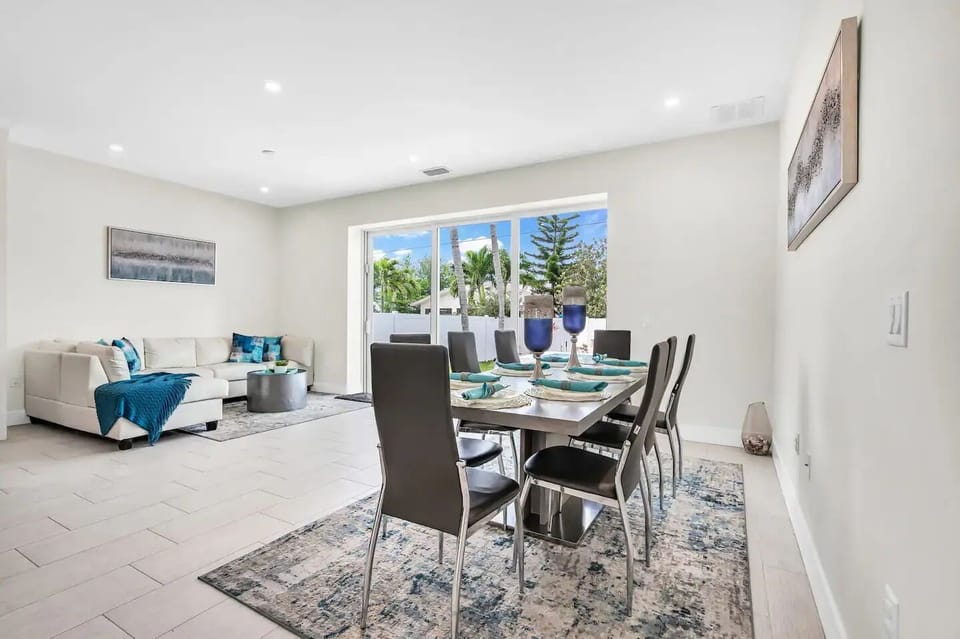 Plenty of room for the whole family together. Seating for 8 