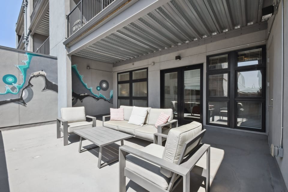Condo, Multiple Beds, Patio, City View ((R02) 3198 Blake St. Unit 203) | Property grounds