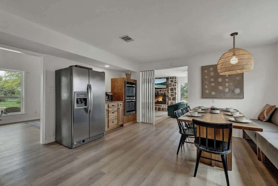House, Multiple Beds, Pool Access (335 Klett Ranch Rd.) | Dining