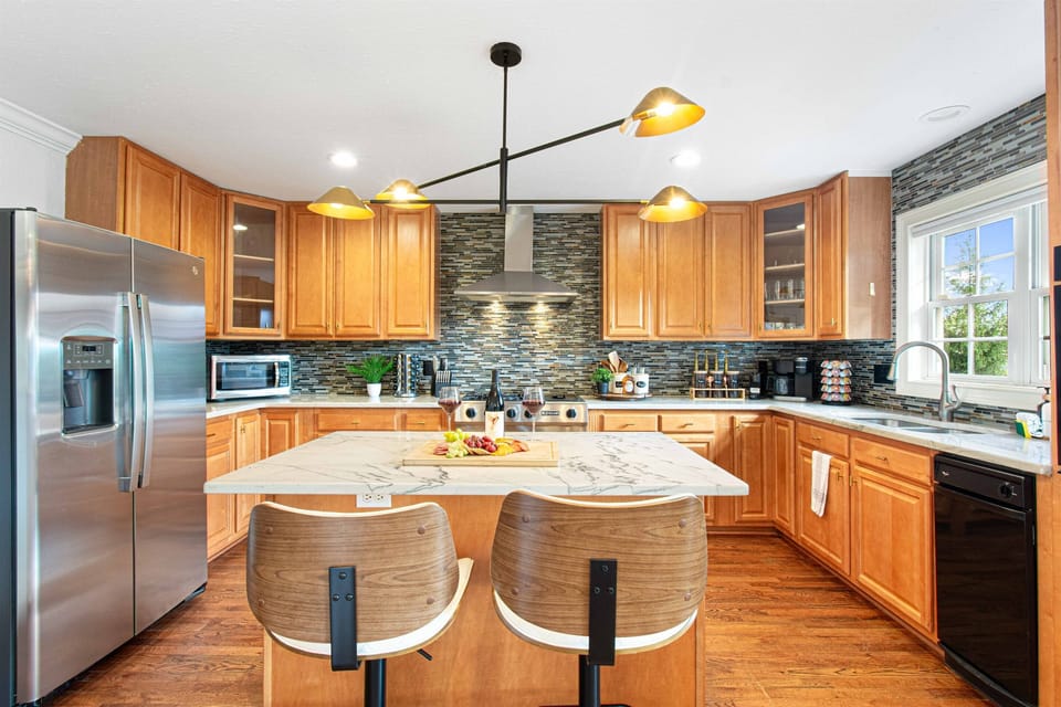 Cook up a storm in our fully equipped modern kitchen! 🍳✨ Featuring sleek stainless steel appliances, it's the perfect space for culinary adventures and memorable meals with friends and family