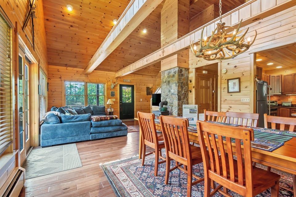 Living and dining area