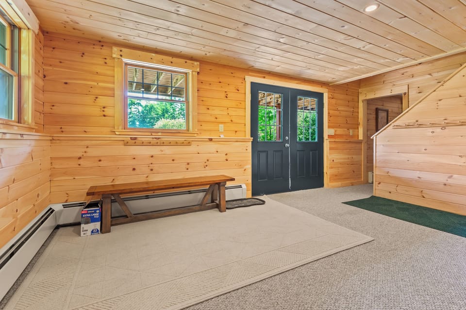Lower level entryway