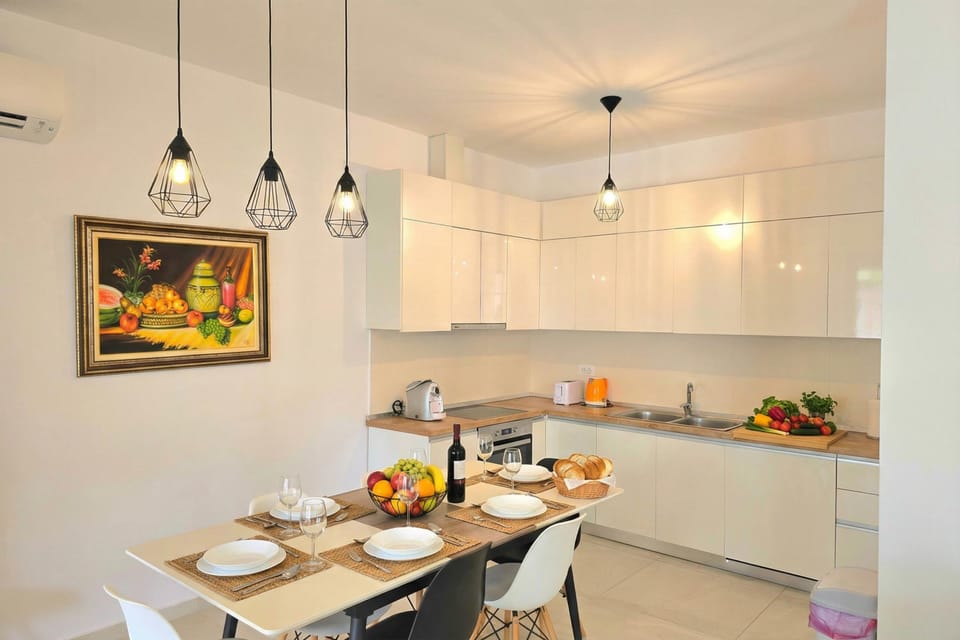 Kitchen and dining area