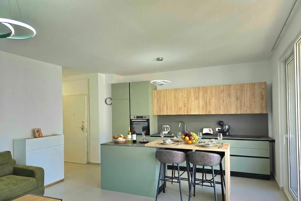 Kitchen and dining area