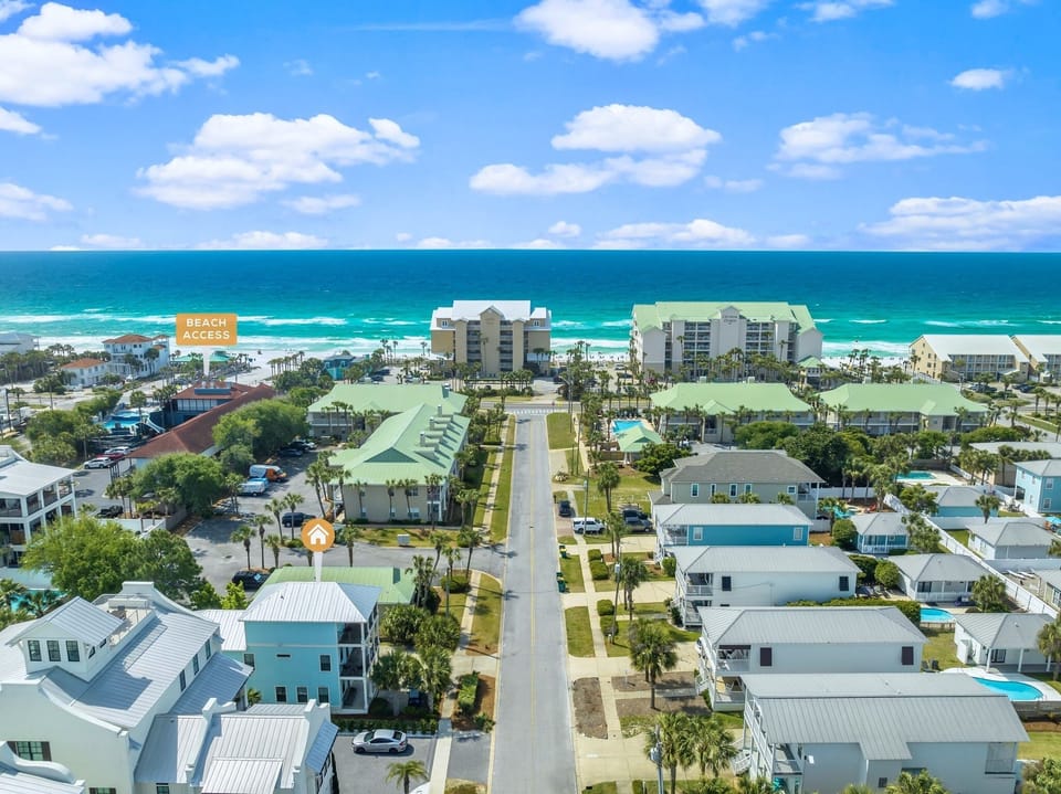 Less than a block to the beautiful beach!