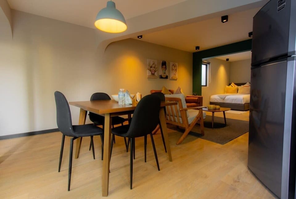Dine amidst curated luxury, with the warmth of home.


