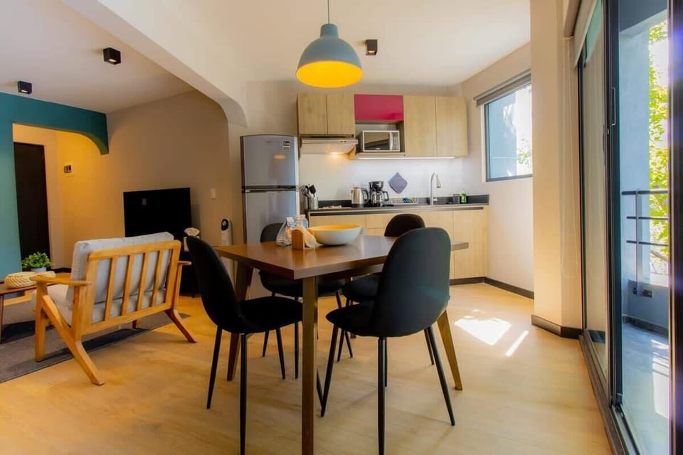 Experience the harmony of high-end design and homely comfort at our dining table.
