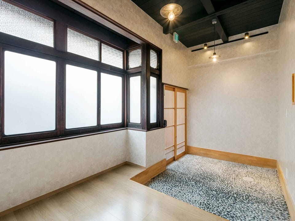 Traditional House, 2 Bedrooms, Kitchen, Garden View | 2 bedrooms, in-room safe, individually decorated, individually furnished