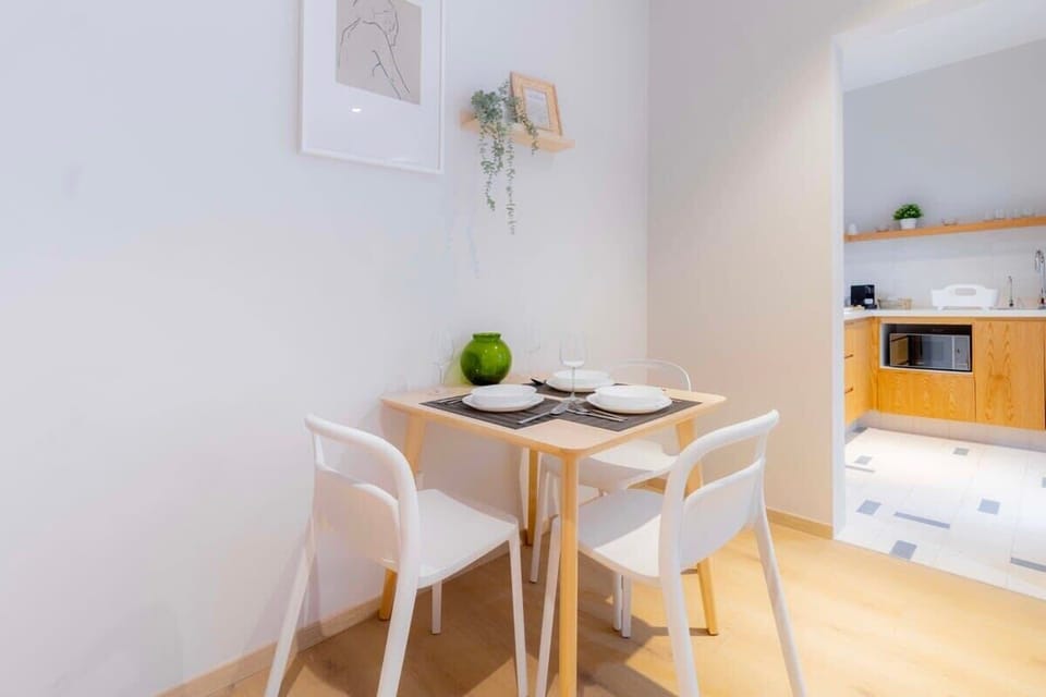 Elegant interiors designed for life's most delicious moments.


